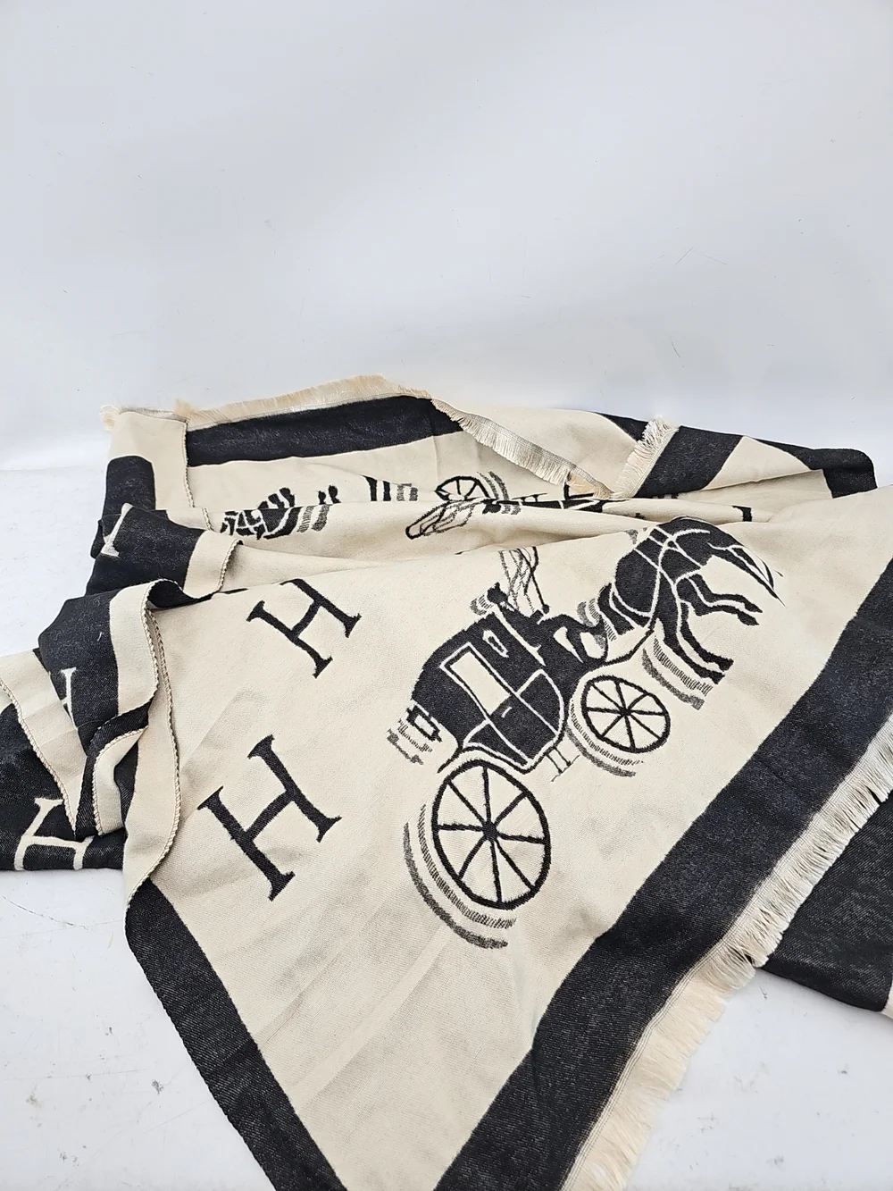 Designer Style Horse & Carriage Throw Blanket